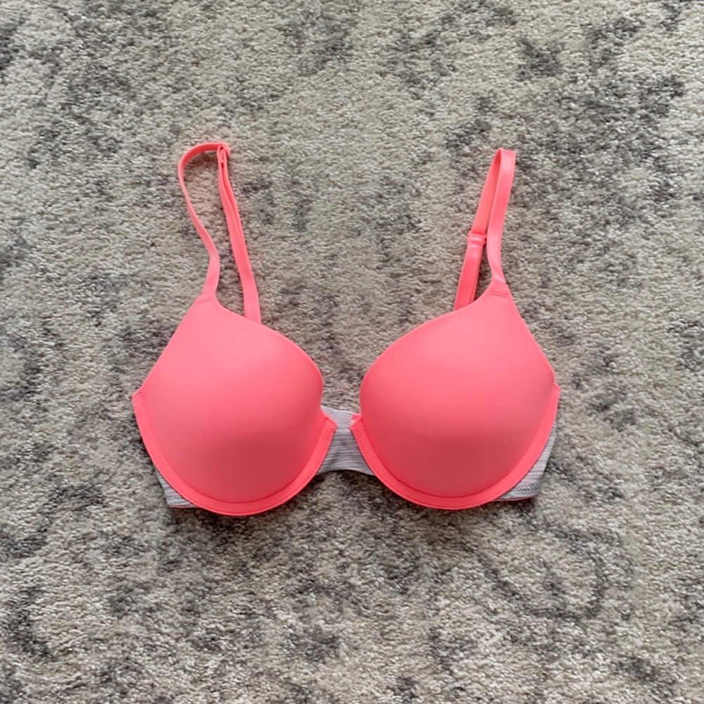 PINK - Victoria’s Secret 34B Bra